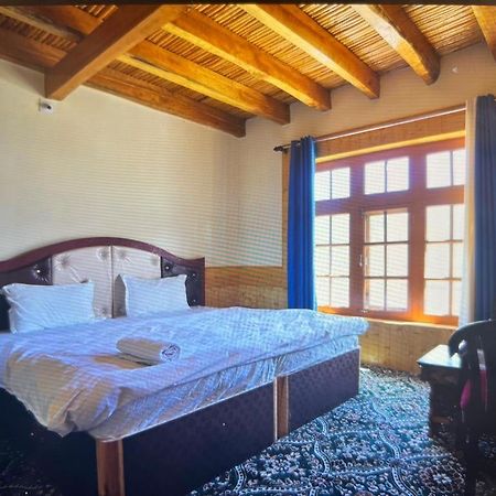 Guru View Home Stay Padam ภายนอก รูปภาพ