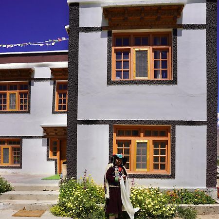 Guru View Home Stay Padam ภายนอก รูปภาพ